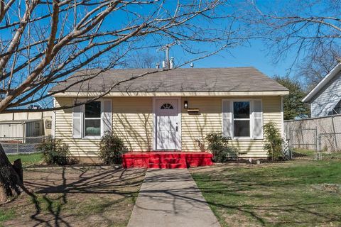 Photo of 5074 Mayfair Street, Fort Worth, TX 76116 (MLS # 21195118)