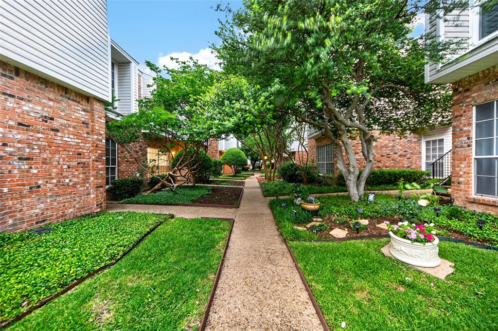 Richland Park Apt-Westchase Condo - Residential