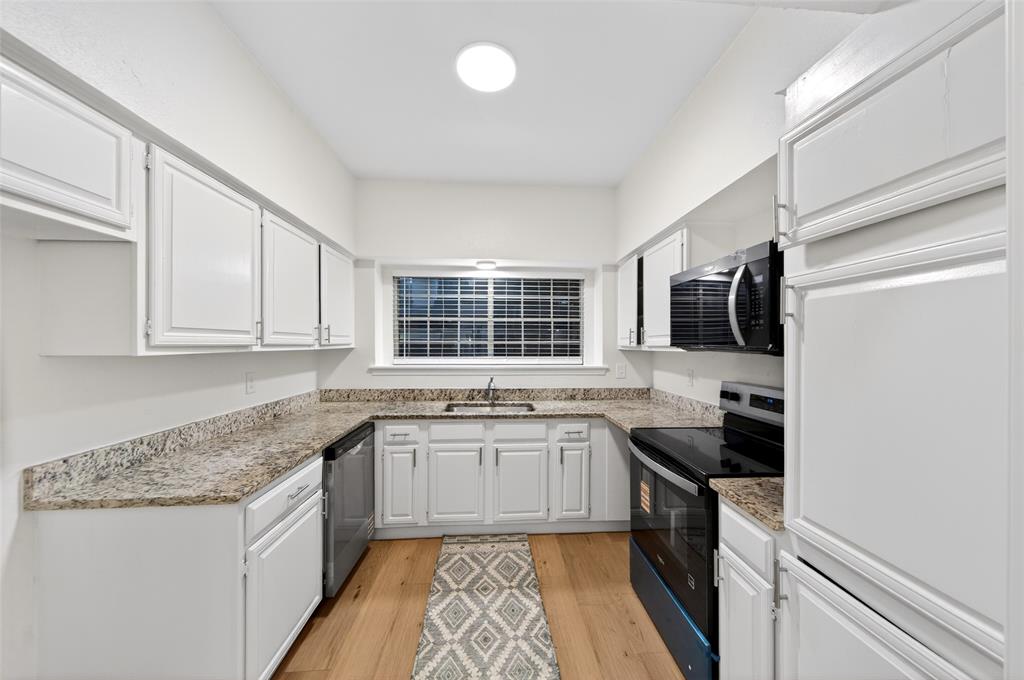 Richland Park Apt-Westchase Condo - Residential