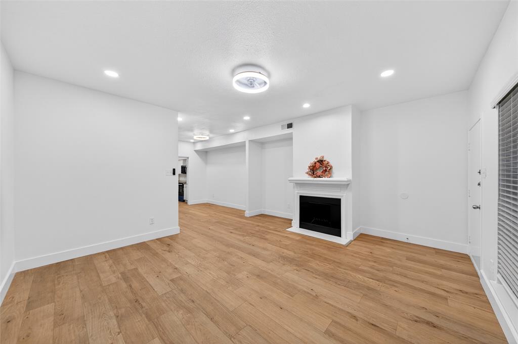 Richland Park Apt-Westchase Condo - Residential
