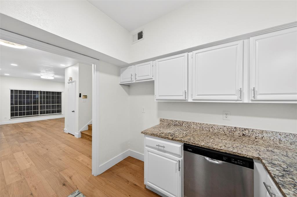 Richland Park Apt-Westchase Condo - Residential