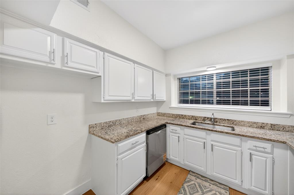 Richland Park Apt-Westchase Condo - Residential