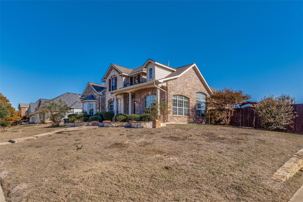 1502 Shadow Brook Trail