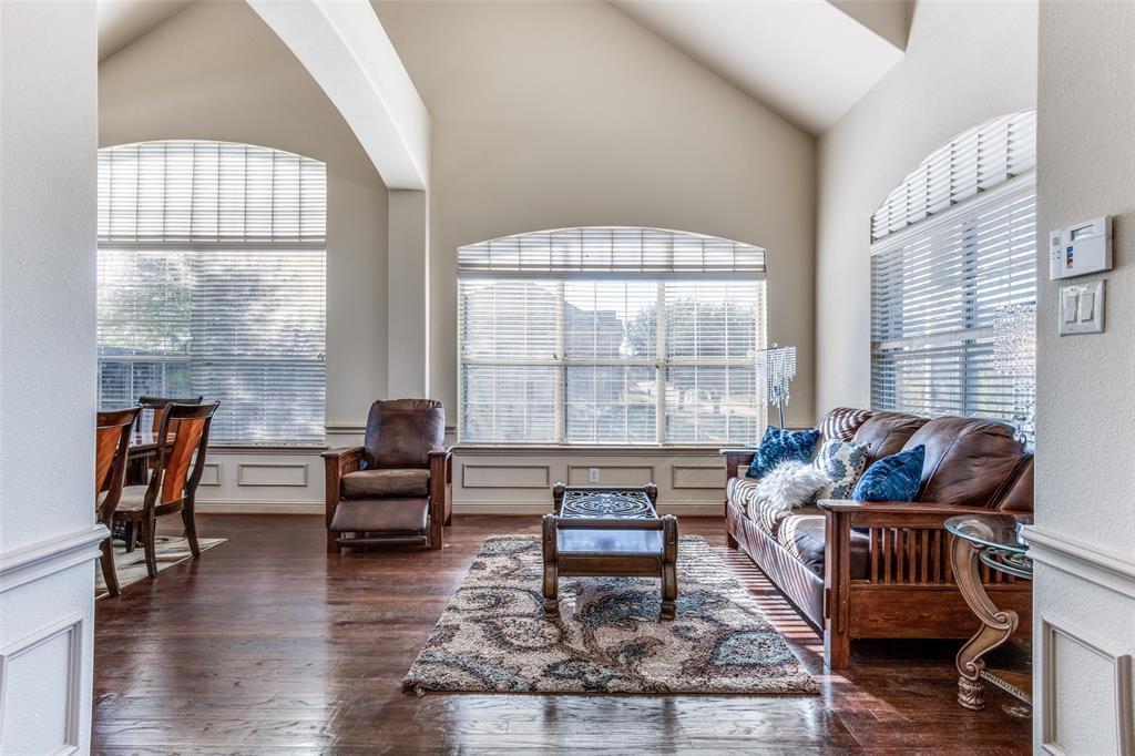 1502 Shadow Brook Trail