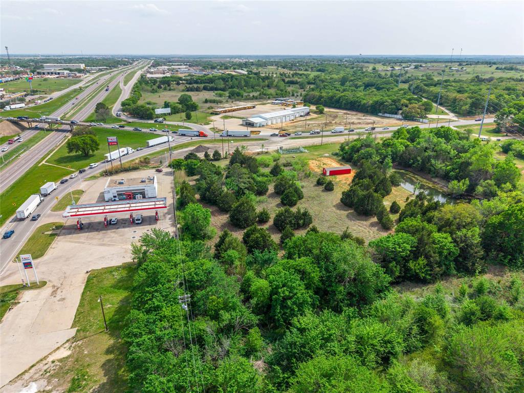 La Bruzzo Add - Land