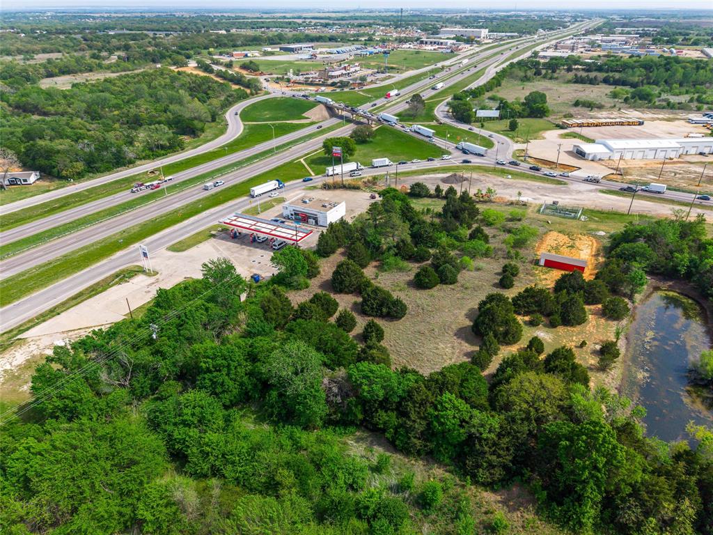 La Bruzzo Add - Land