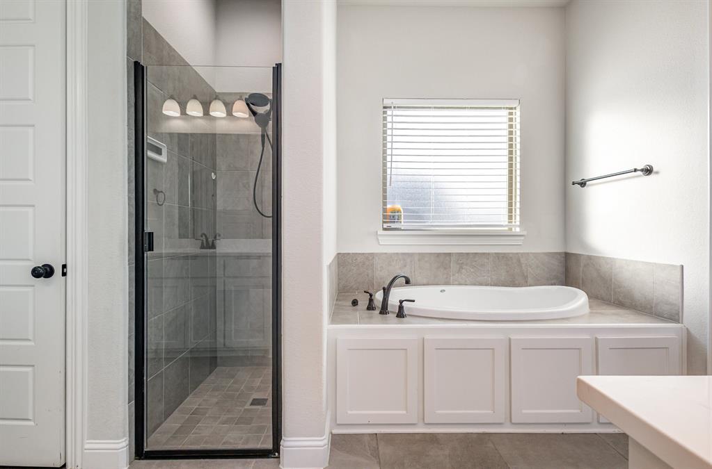 Pioneer Point Ph 5 6 - Residential