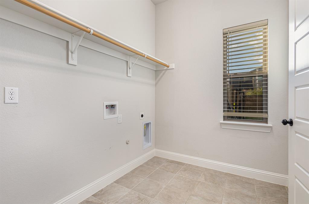 Pioneer Point Ph 5 6 - Residential