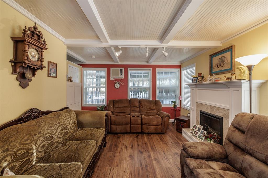 Brinwood Shores Add Sec B - Residential