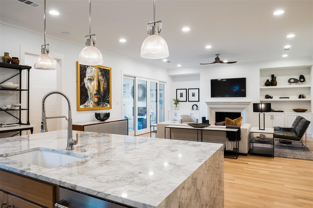 Lovers Lane Heights - Residential