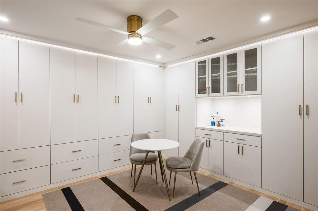 Lovers Lane Heights - Residential