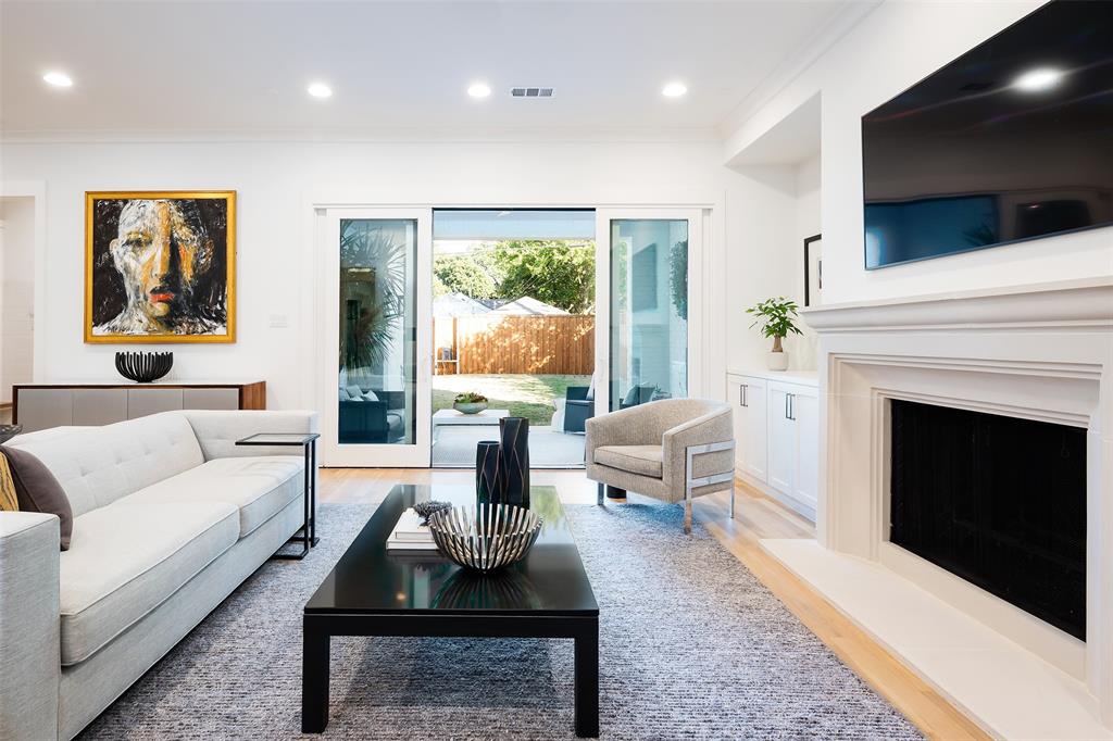 Lovers Lane Heights - Residential