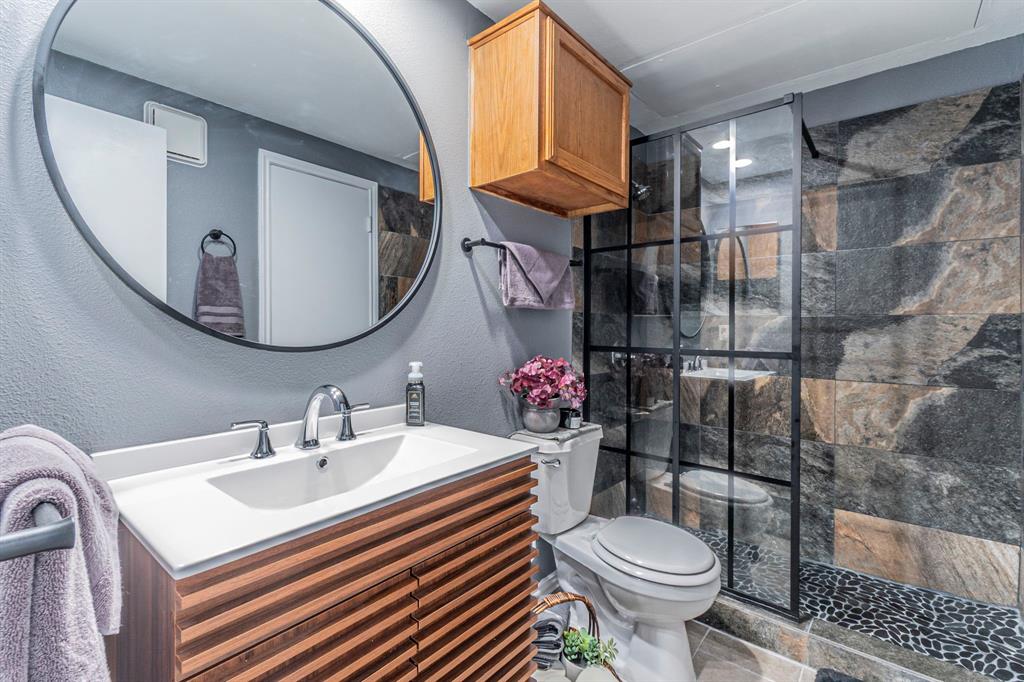 Oaks On The Bend Condos Ph 01-04 - Residential