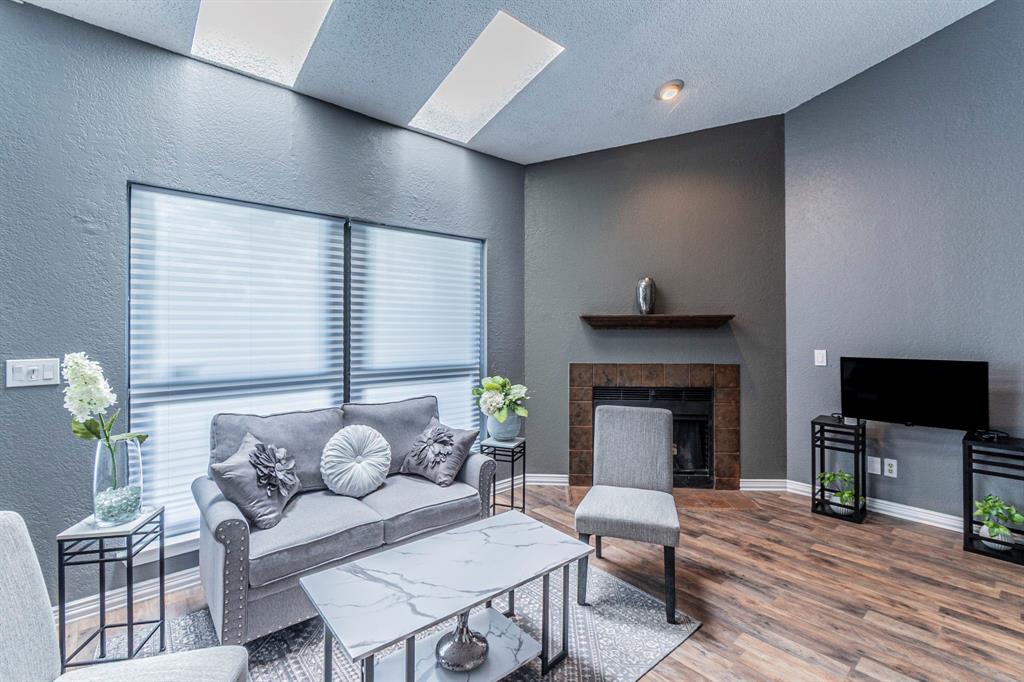 Oaks On The Bend Condos Ph 01-04 - Residential