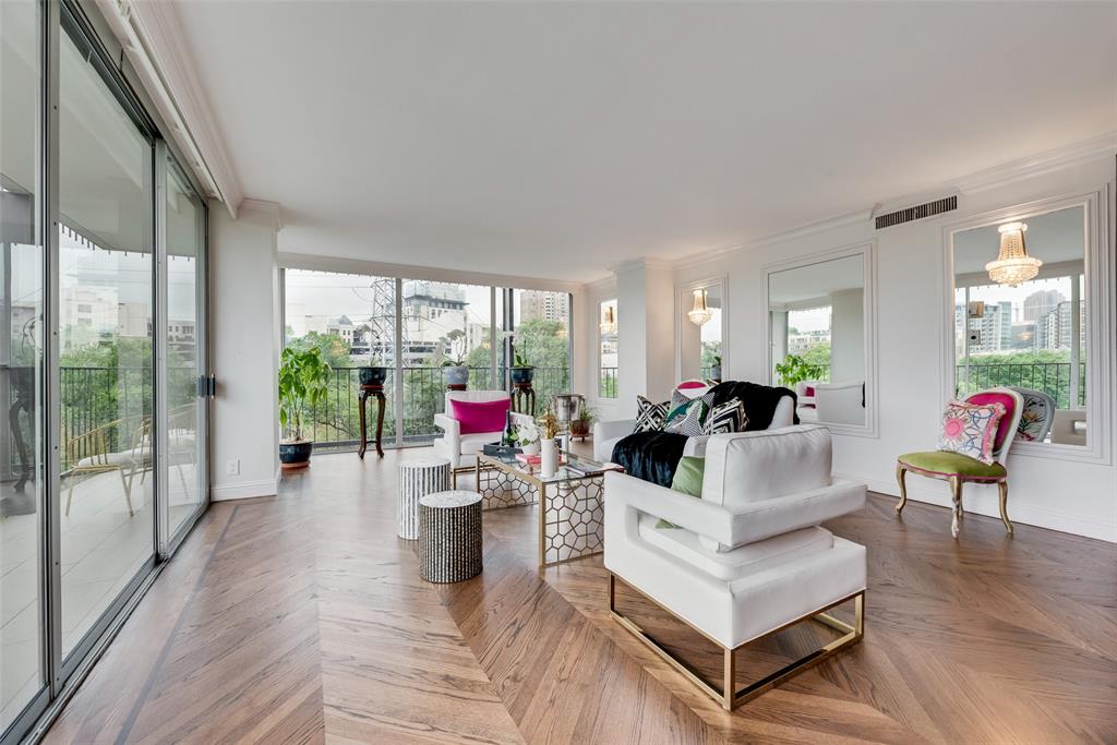 3310 Fairmount Street 7D