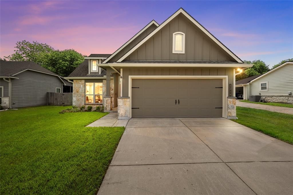 Photo of 1216 Merganser Way, Waco, TX 76706 (MLS # 21251682)