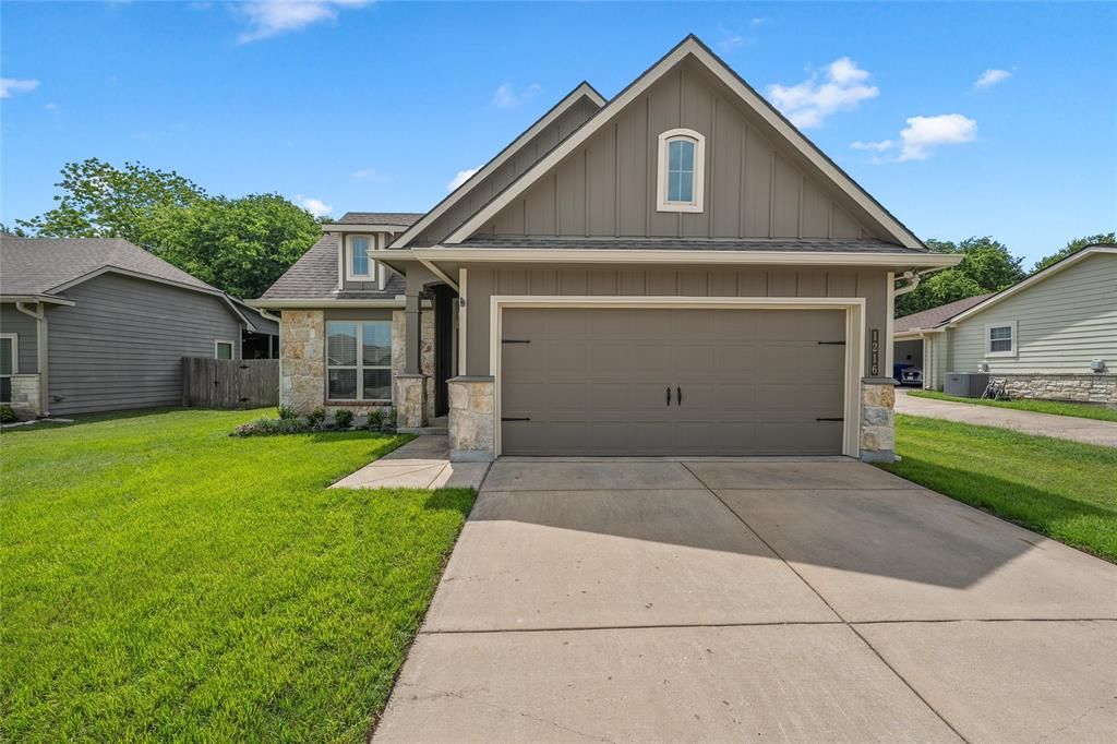 Photo of 1216 Merganser Way, Waco, TX 76706 (MLS # 21251682)