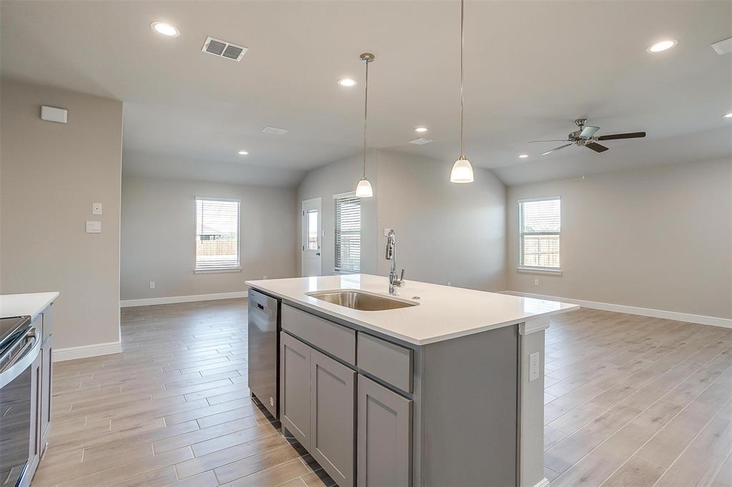 Hunter Place - Residential Lease