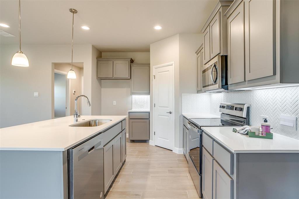 Hunter Place - Residential Lease