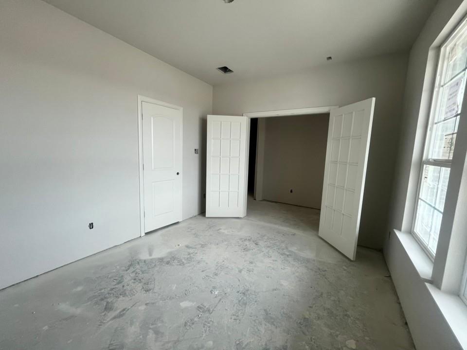 1005 Pecan Tree Lane