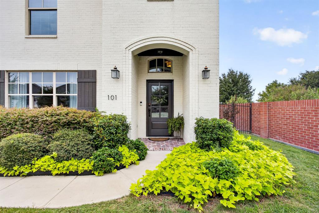 101 Parkview Drive