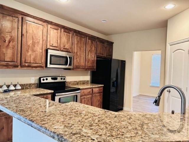 Wooded Creek Estates Ph 1 - Residential Lease