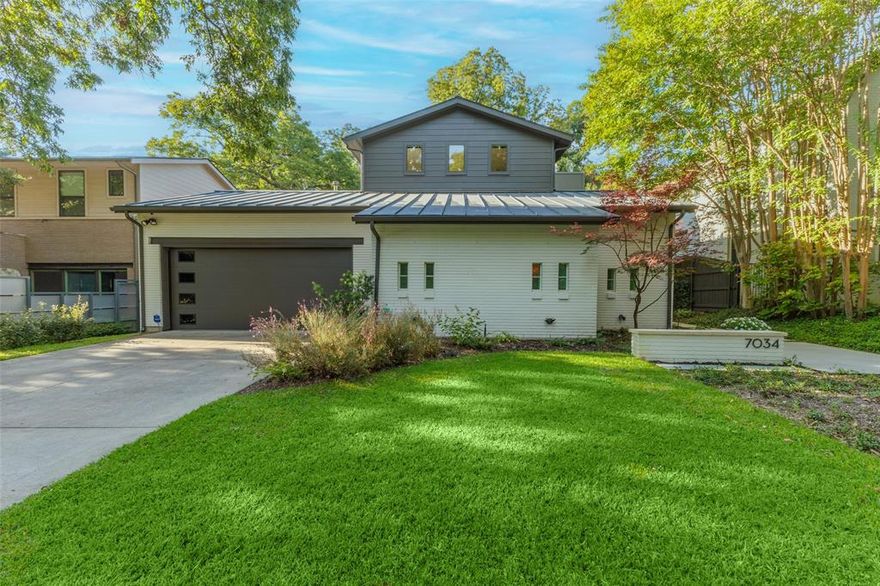 Lakewood 4 bedroom soft Contemporary home with 3 living areas and teardrop pool. The open living and dining areas feature 11’ floor-to ceiling windows and brick fireplace. The open kitchen has Wolf 6-burner range and breakfast bar. The 1st-floor master suite is private and serene, and the en suite bath has dual vanities, jetted tub, separate shower and walk in closet. The first floor also has laundry room, mud area and half bath. The second floor has two large secondary bedrooms that share a full bath, and the home’s 3rd living area.The outdoors feature both a peaceful side courtyard, and tree-canopied backyard oasis with teardrop pool and covered patio. The home is stunning and must be seen to appreciate