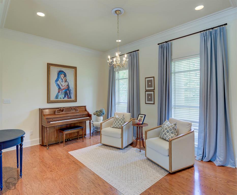 6536 Lolette Lane