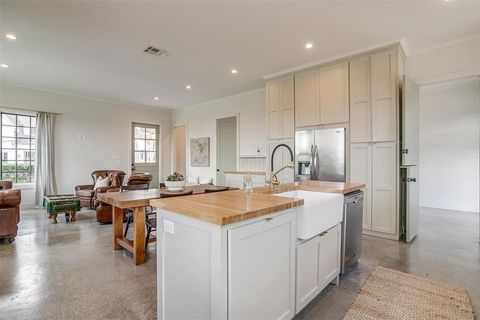 Tiny photo for 8632 S FM 1187, Fort Worth, TX 76126 (MLS # 21070843)