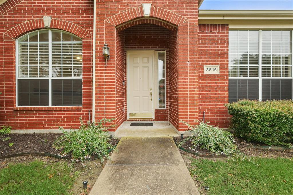 3516 San Patricio Drive