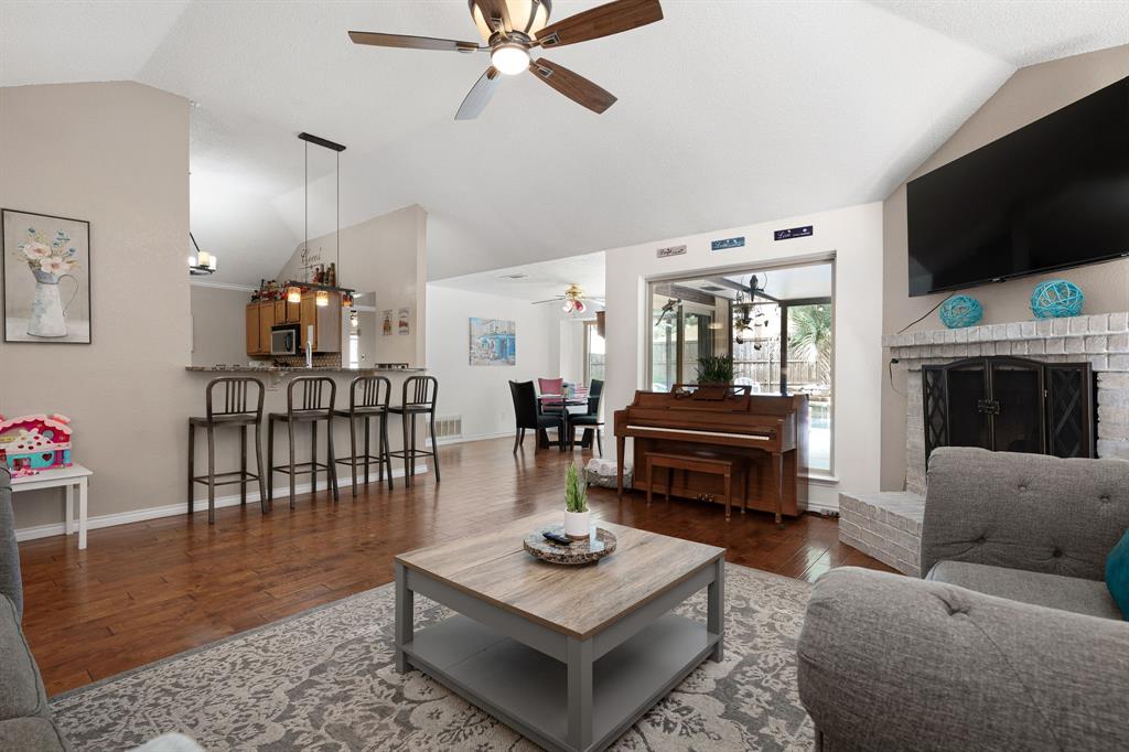 4948 Shady Oak Trail