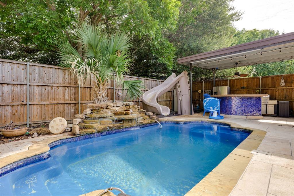 4948 Shady Oak Trail