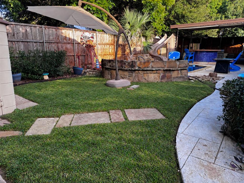 4948 Shady Oak Trail