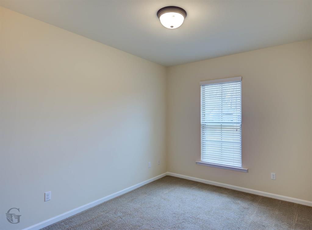 VICTORIA MEADOWS - Residential