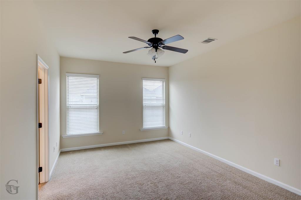 VICTORIA MEADOWS - Residential