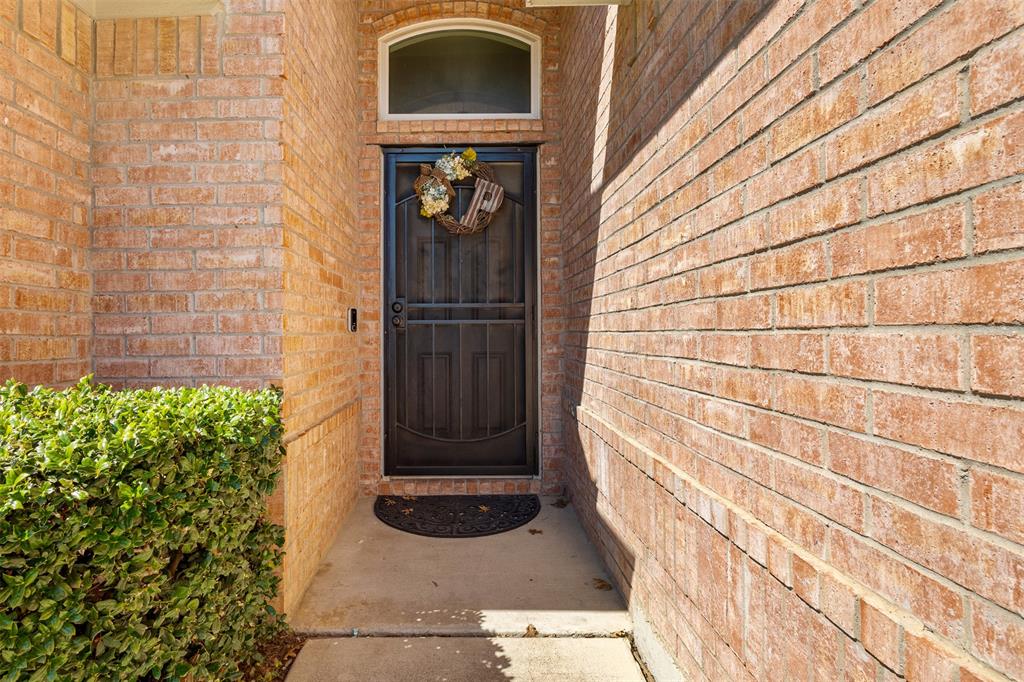 1004 Grand National Boulevard