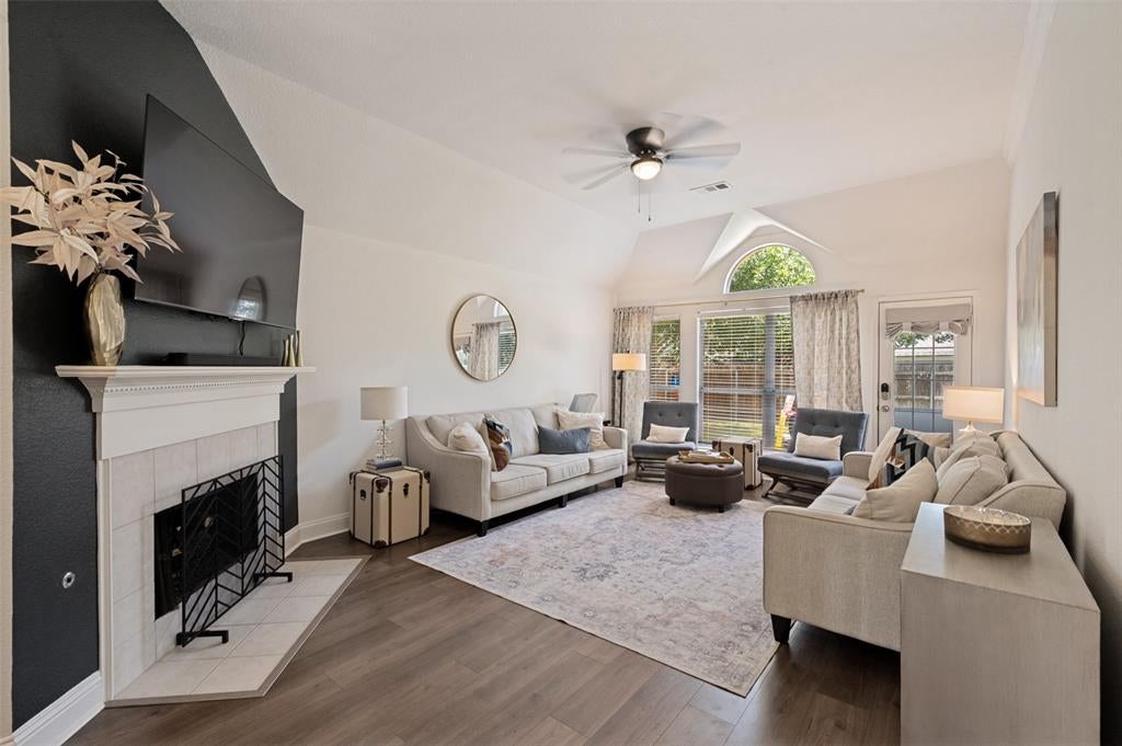 2205 Killarney Drive