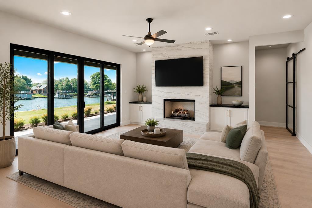 2565 Groves Court