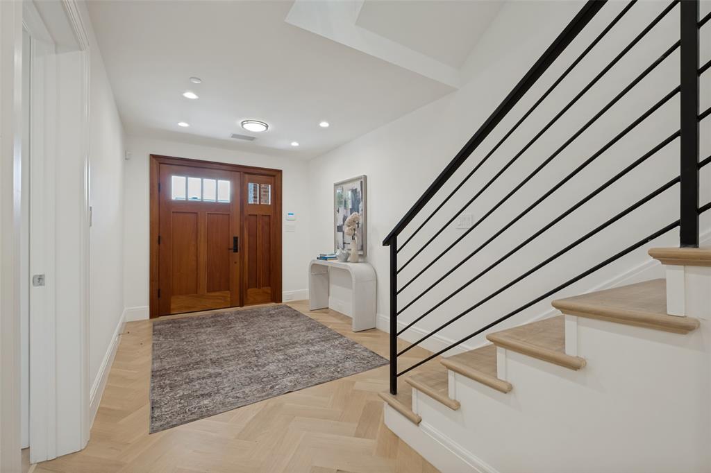 3420 Lovers Lane B