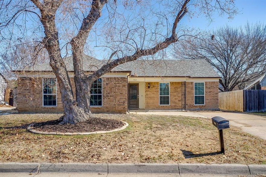 Comfort, flexibility and location come together in this inviting three bedroom + two bathroom home situated in the established Summerfields neighborhood!  Inside you'll find an open living space with vaulted ceilings, natural light and a cozy fireplace that sets the tone for the rest of the home.  A spacious kitchen pairs perfectly with the dining room, creating an ideal space for gathering with family and friends.  The primary suite serves as a peaceful retreat with its own en-suite bath and is complemented by two secondary bedrooms, which provide comfortable and flexible spaces for guests, work, or everyday living!  A unique feature of this home is the office space accessed through the garage. This versatile area provides excellent flexibility for a private workspace, studio, or hobby room.  The enclosed sunroom beautifully extends the living space to the outdoors and overlooks a spacious backyard, making this a sweet spot for enjoying your morning coffee, hosting friends or simply relaxing.  Additionally, the backyard provides plenty of room for pets, play or any future personalization you have in mind!
Located within the highly regarded Keller ISD, this home offers close proximity to neighborhood schools, parks and everyday conveniences with easy access to I-35W for a smooth commute.  Shopping, dining and entertainment options in the Fossil Creek and Alliance corridors are just minutes away.  This home is thoughtfully designed for comfortable living and everyday conveniences!