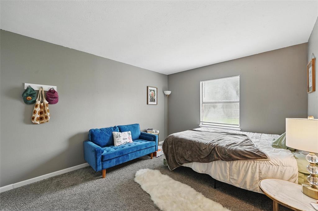 7015 Forestview Drive