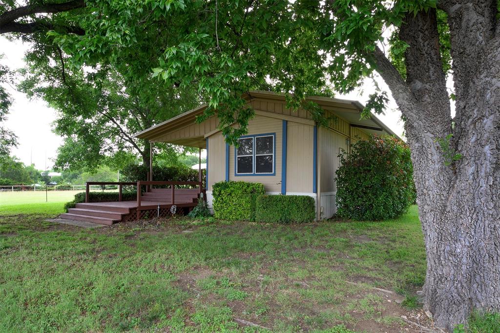 333 Private Road 1520