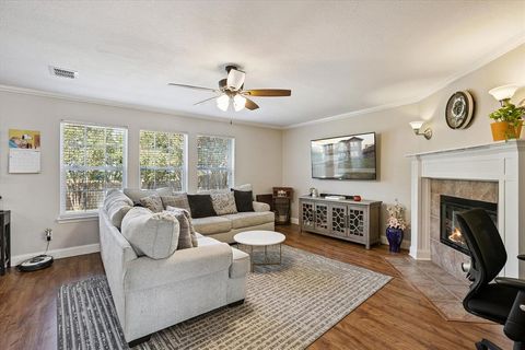 10040 Cougar Trail Fort Worth TX 76108