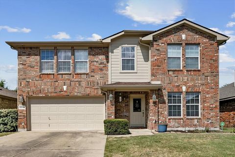10040 Cougar Trail Fort Worth TX 76108