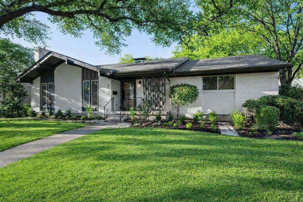 Photo of 9565 Dartridge Drive, Dallas, TX 75238 (MLS # 21347779)