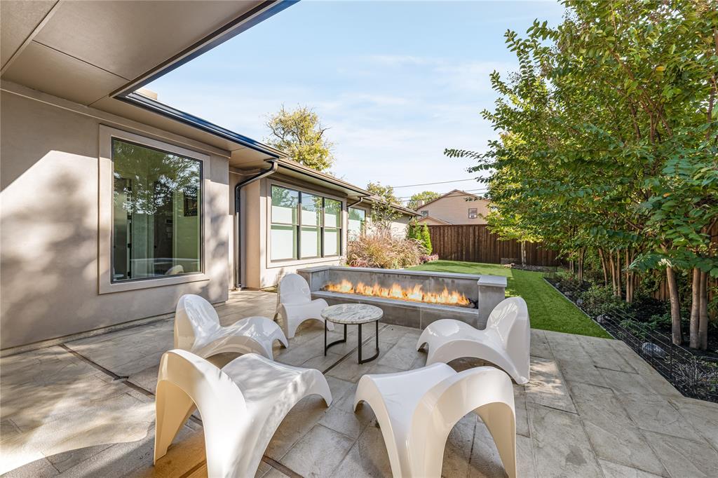 University Blvd Terrace - Residential