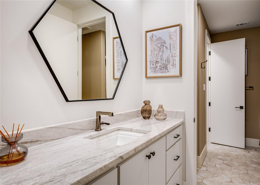 University Blvd Terrace - Residential