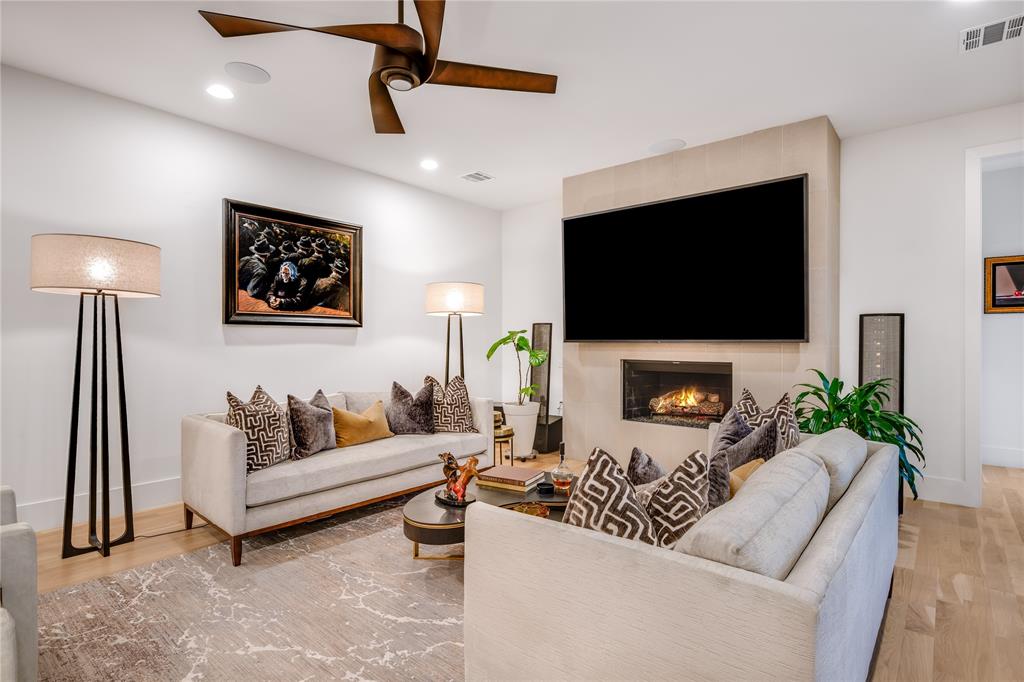 University Blvd Terrace - Residential