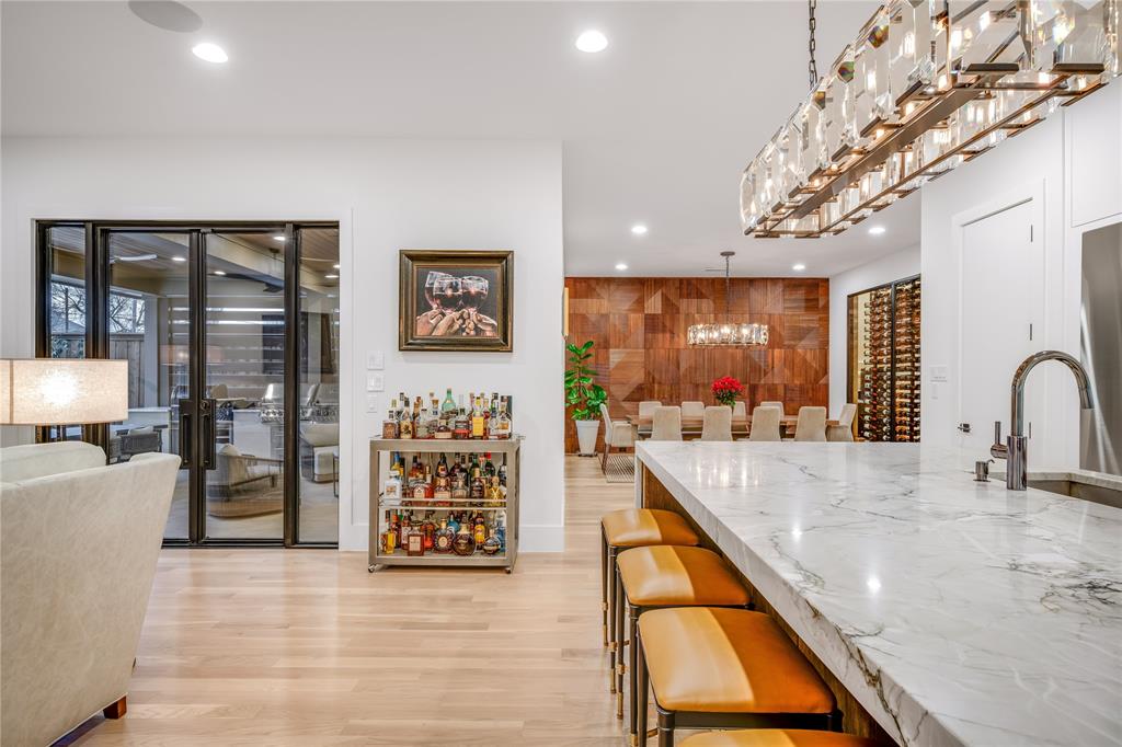 University Blvd Terrace - Residential