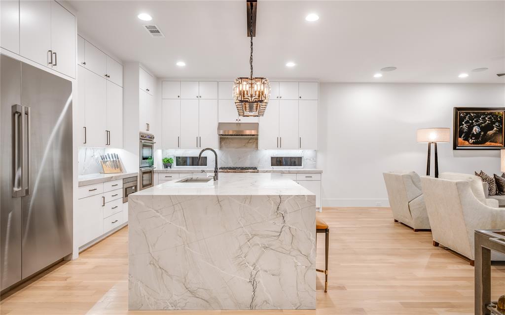 University Blvd Terrace - Residential